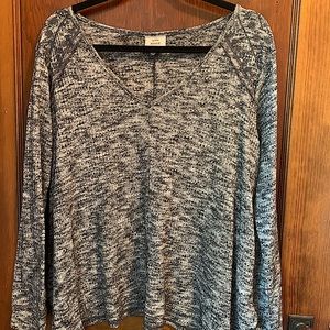 Knox Rose flowy long sleeve top